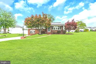 105 Gary Dr, Hamilton Township, NJ 08690 - Photo 1