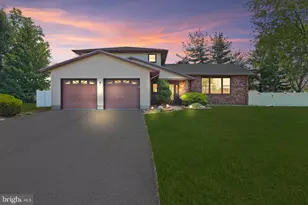 33 Ray Dwier Dr, Hamilton Township, NJ 08690 - Photo 1