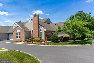 18 Woolsey Ct, Pennington, NJ 08534 - Photo 1