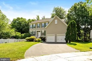 1 Warwick Pl, East Windsor Township, NJ 08520 - Photo 1