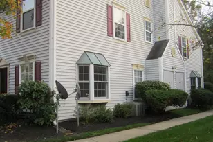 92 Versailles Ct, Hamilton Township, NJ 08619 - Photo 1