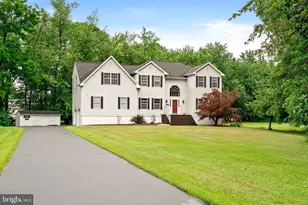3 Donna St, Robbinsville Township, NJ 08691 - Photo 1