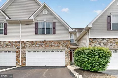 261 Concord Place, Pennington, NJ 08534 - Photo 1