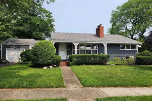 125 Lakedale Dr, Lawrenceville, NJ 08648 - Photo 1