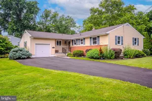 19 Burning Tree Ln, Lawrence Township, NJ 08648 - Photo 1