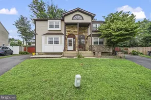 21 Jeremy Dr, Dayton, NJ 08810 - Photo 1