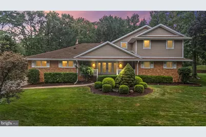 29 Remington Drive, Edison, NJ 08820 - Photo 1