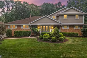 29 Remington Dr, Edison, NJ 08820 - Photo 1