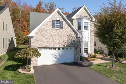 20 Bellingham Drive, Kendall Park, NJ 08824 - Photo 1