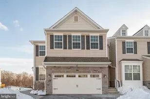 601 Charleston Dr, Monroe Township, NJ 08831 - Photo 1