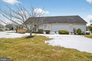 17 George Washington Dr, Monroe Township, NJ 08831 - Photo 1