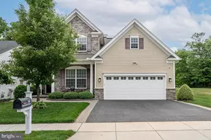 44 Hardwick Dr, Kendall Park, NJ 08824 - Photo 1