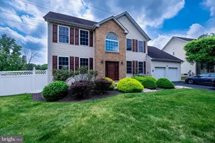 29 Vocisano Ct, Piscataway Township, NJ 08854 - Photo 1