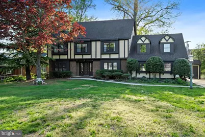 27 Magnolia Lane, Toms River, NJ 08753 - Photo 1