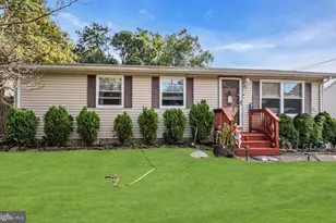 1113 Hawser Ave, Manahawkin, NJ 08050 - Photo 1