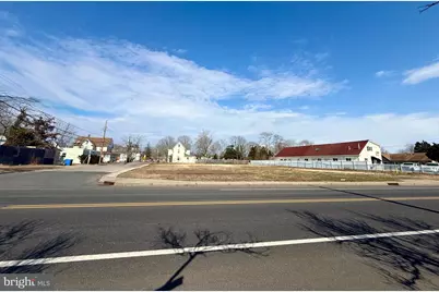 82 E Bay Avenue, Manahawkin, NJ 08050 - Photo 1