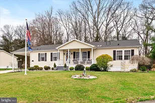 11 Mulberry Dr, Cream Ridge, NJ 08514 - Photo 1