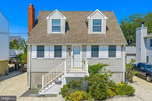 121 W Selfridge Ave, Long Beach Township, NJ 08008 - Photo 1