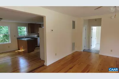 730 Canal St, Scottsville, VA 24590 - Photo 7