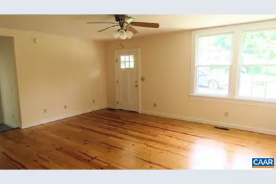 730 Canal St, Scottsville, VA 24590 - Photo 11