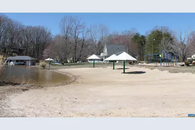 562 Locust Dr, Louisa, VA 23093 - Photo 17