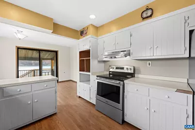 1753 North Lakeshore Dr, Louisa, VA 23093 - Photo 9