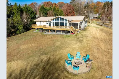 1753 North Lakeshore Dr, Louisa, VA 23093 - Photo 5