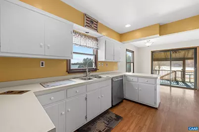 1753 North Lakeshore Dr, Louisa, VA 23093 - Photo 13