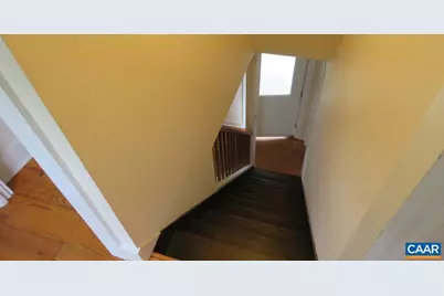 740 Canal St, Scottsville, VA 24590 - Photo 31