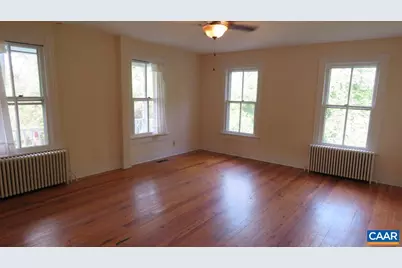 740 Canal St, Scottsville, VA 24590 - Photo 11