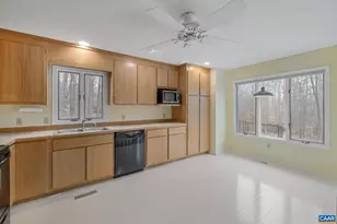 279 Deer Haven Ln, Troy, VA 22974 - Photo 13