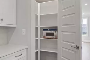 385 Bayberry Ln, Zion Crossroads, VA 22942 - Photo 13