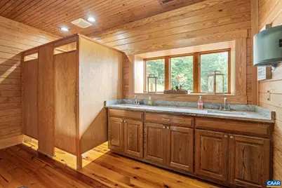 1376A Wyatt Mountain Rd, Dyke, VA 22935 - Photo 37