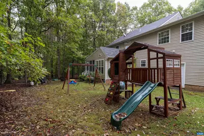 240 Oakmont Dr, Gordonsville, VA 22942 - Photo 35