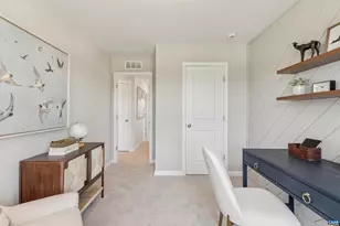 19 Grayson Village Dr, Barboursville, VA 22923 - Photo 5