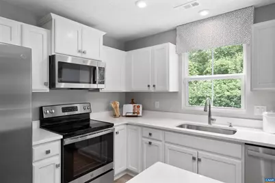 144 Sequoia Dr, Winchester, VA 22923 - Photo 5