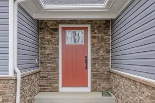 140 Gunnison Dr, Barboursville, VA 22923 - Photo 3