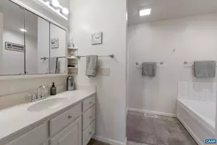 37 W Lake Forest Dr, Palmyra, VA 22963 - Photo 17