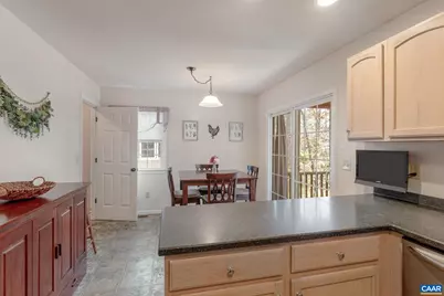 37 West Lake Forest Dr, Palmyra, VA 22963 - Photo 13