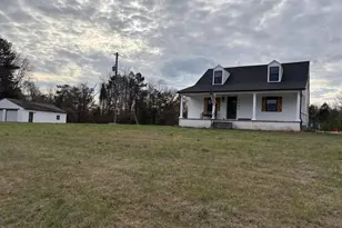 2733 Cedar Lane Rd, Kents Store, VA 23084 - Photo 1