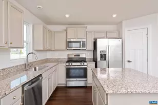 127 Park Dr, Palmyra, VA 22963 - Photo 5