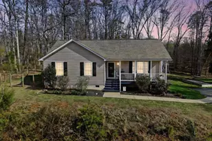 201 Tanglewood Dr, Barboursville, VA 22923 - Photo 3