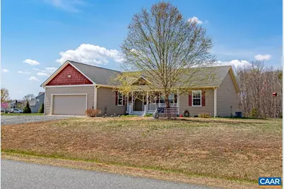 186 Rosewood Dr, Scottsville, VA 24590 - Photo 1