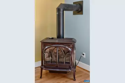 689 Mutton Hollow Rd, Stanardsville, VA 22973 - Photo 35