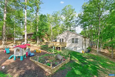 31 Woodlawn Dr, Palmyra, VA 22963 - Photo 13