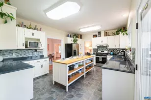 21 Thurman Rd, Troy, VA 22974 - Photo 7