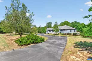 102 Happy Valley Rd, Keswick, VA 22947 - Photo 53