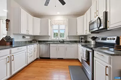 172 Glebe Ln, Scottsville, VA 24590 - Photo 13