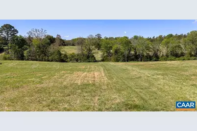 317 Lake View Ln, Palmyra, VA 22963 - Photo 9