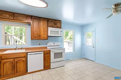 355 Whitethorn Ct, Ruckersville, VA 22968 - Photo 29